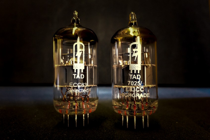 ECC83E83CC1-848x565